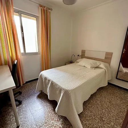 Habitacion Privada En Frente De Universidad
